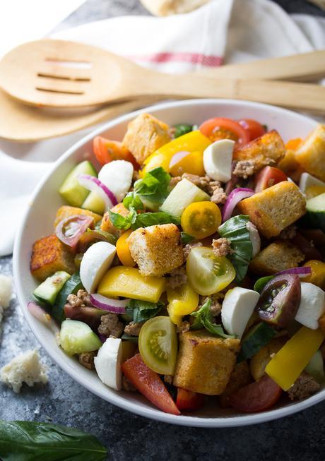 Sausage and Pepper Panzanella Salad with Smoky Buttermilk Vinaigrette | sweetpeasandsaffron.com @sweetpeasaffron