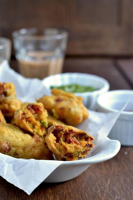 Sindhi Onion Pakoda