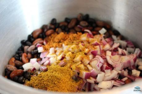 Black & Pinto Mexican Beans Black & Pinto Mexican Beans
