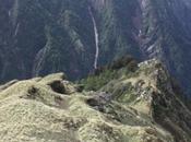 DAILY PHOTO: Grassy Ridgeline Himalayas