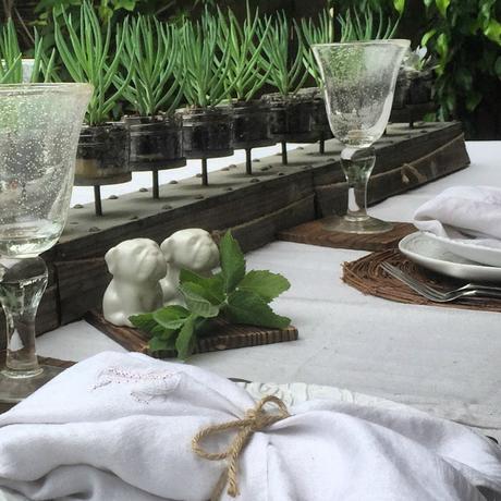 A Simple Alfresco Table Setting