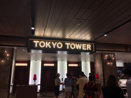 Go on the Night Out Tokyo Tour with Backstreet Guides
