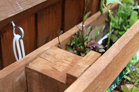 How to Make a Vertical Pallet Planter
