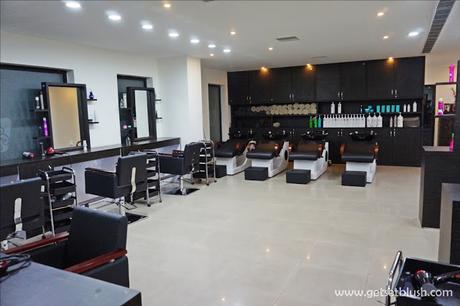 The Hair Wash Area and The Hair Dressing Lounge - Aakara Salon
