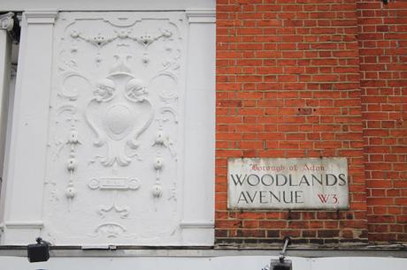 In & Around London: Antiquated West #London Street Signs