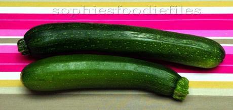 2 fresh ripe green courgettes
