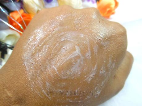 Garnier Pure Active Apricot Exfoliating Face Scrub : Review