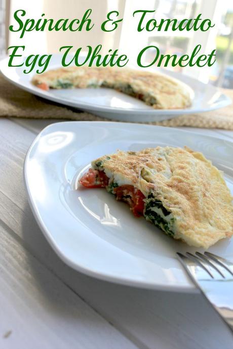 Spinach and Tomato Egg White Omelet #QuakerRealMedleys #ad