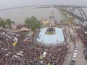 Andhra Govt Pays Rs.5000/- Compensation Beggars Keep Away from Godavari Pushkaralu