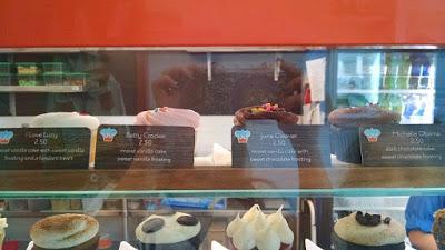 Review: Multiple Cupcake Wars Champion - Cupcake at The Mall of America