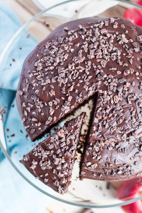 5 Minute Food Processor Chocolate Apple Cake