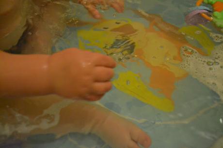 DreamBaby® anit slip mat in the water