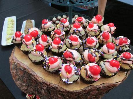 Banana split mini cupcakes from Happy Cakes Bakeshop.