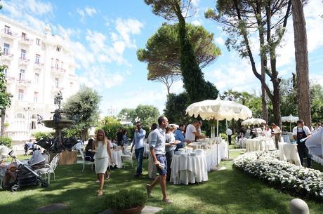 La Déjeuner Sur L’herbe – Dressing for The Grand Hotel of Rimini