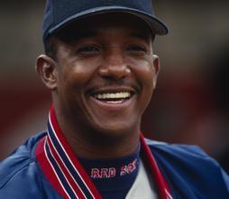 Head and shoulders of Boston Red Sox Pedro Martinez, May 2, 1999 in Oakland (Baseball HOF)