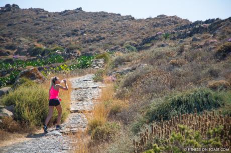 Fitness On Toast Faya Blog Healthy Workout Travel Active Escape H&M Hennes HMSport Fashion Santorini Greece Outfit OOTD-16