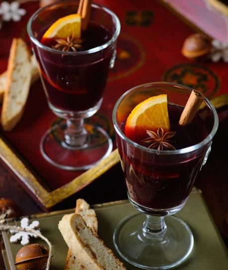 5 Hot Cocktail Drinks to Serve on Winter Weddings