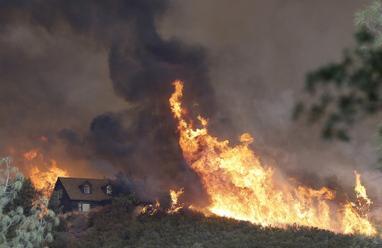 Hundreds Flee California Wildfires as Governor Declares State of Emergency