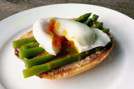 [Thoughts on the Table - 36] Truffle Hunting in Abruzzo with Hannah Solomon from SZ Tartufi