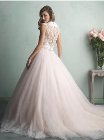 Wedding Dresses at Landybridal