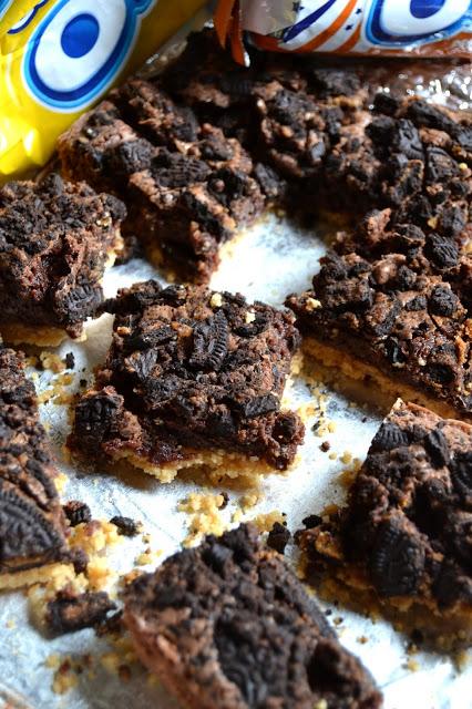 Golden Oreo Crusted Peanut Butter Oreo Brownies