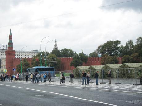 Tourism was far more active in previous years, such as this photo taken by the Mendeleyev Journal at the rear of Red Square in 2011.