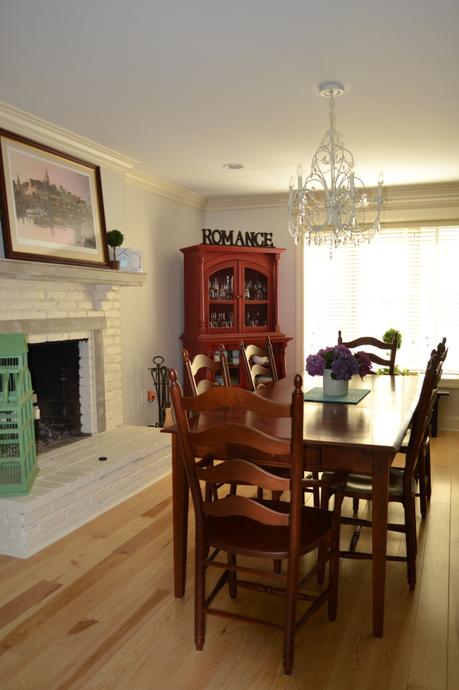 This table and chairs were the victims of my chalk painting project.