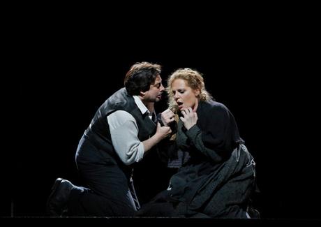 Turiddu (Marcelo Alvarez) & Santuzza (Eva-Maria Westbroek) in Cavalleria