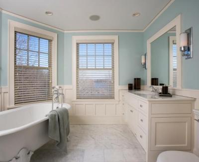 Low Budget Ideas to Redesign Your Bathroom 3