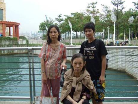 Pernakan Chinese from Singapore.