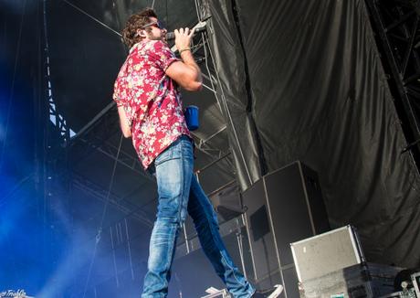 Thomas Rhett Boots and Hearts -3436