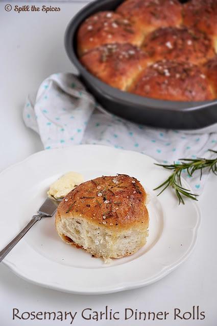 Eggless Rosemary Garlic Dinner Rolls #BreadBakers