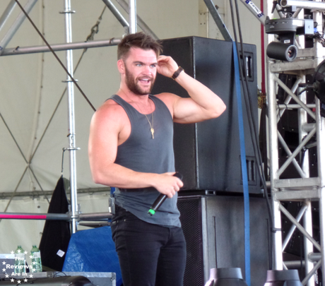 Dylan Scott Boots and Hearts 2015 3