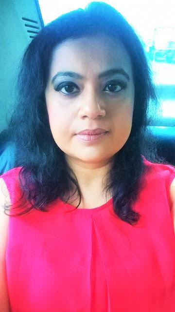 A Makeup & Hairstyle Session from MyGlamm