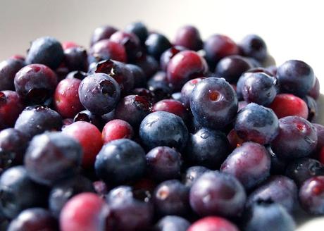 beautiful blueberries - 'growourown.blogspot.com' ~ an allotment blog