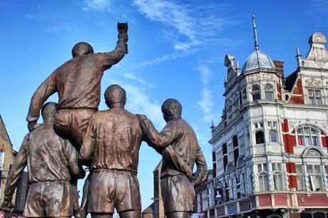 Come On You Irons! #WestHam Moving House @whufc-official Come On You Irons! #WestHam Moving House @whufc-official