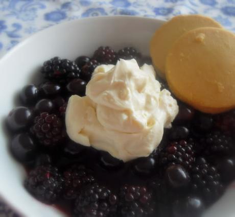 Cheesecake Cream Topped Summer Berries