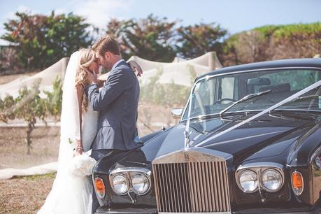 Dani & Matt. A Classically Beautiful Waiheke Wedding by Jessica Photography