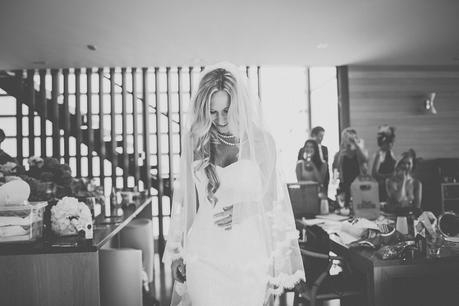 Dani & Matt. A Classically Beautiful Waiheke Wedding by Jessica Photography