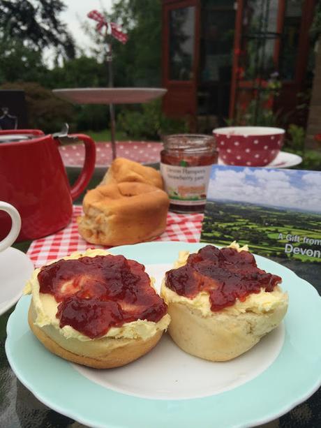 Cream Tea Devon style - Cream First Cream Tea Devon style - Cream First