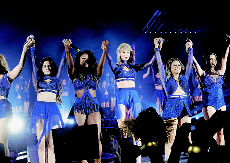 Taylor Swift Struggles Dancing With Fifth Harmony