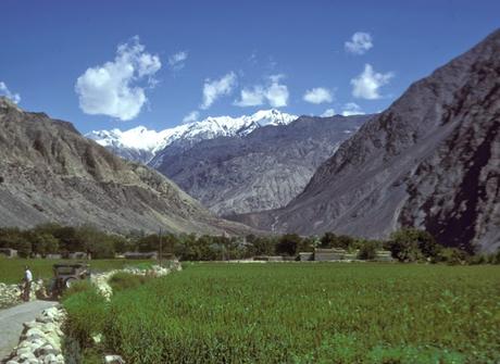 Pakistan, GILGIT PROVINCE, Part 1: Rawalpindi, Murree, Gilgit, From the Memoir of Carolyn T. Arnold