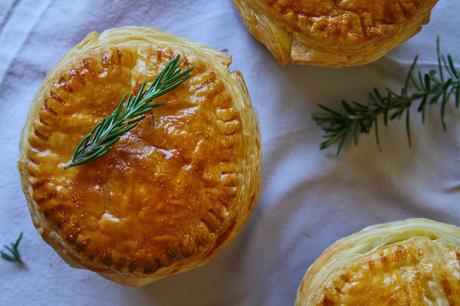 CREAMY CHICKEN & MUSHROOM POT PIES