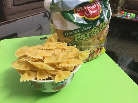 Del Monte Oceans Apart Pasta -From Italy to Malaysia Char Kuay Teow
Style Farfalle Pasta