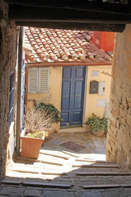 Tuscan Gems – Campiglia Marittima