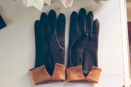 adelaide two tone gloves-min