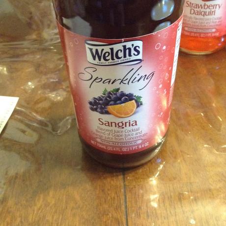 Trying New Welch’s Sparkling Drinks!