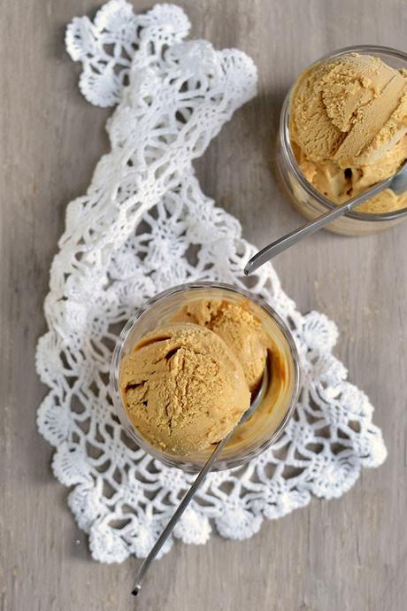 Eggless Dulche de Leche Ice Cream