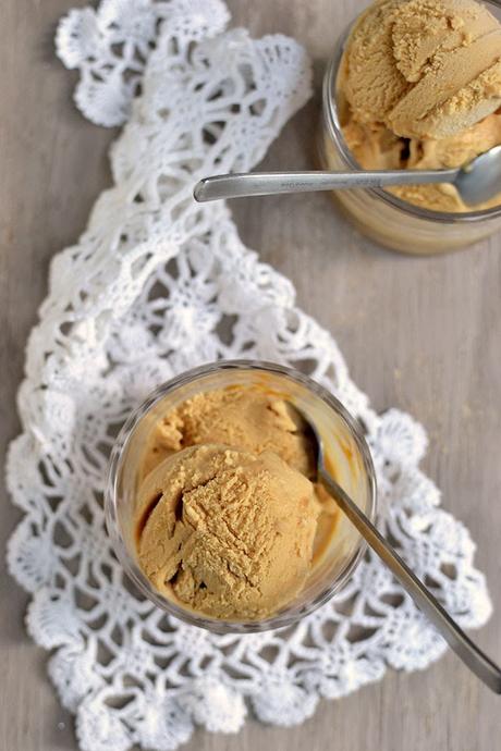 Eggless Dulche de Leche Ice Cream