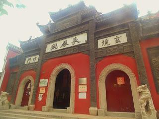 Welcome To Wuchang - Temples, Towers & Revolutions!